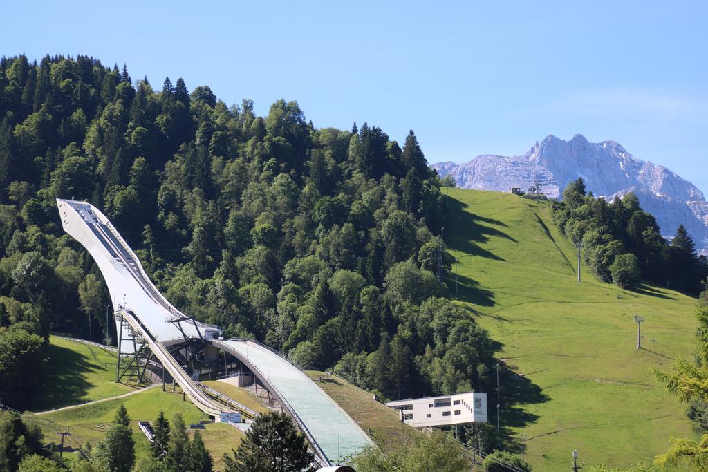 Alpen - Apartments Garmisch-Partenkirchen Eksteriør billede